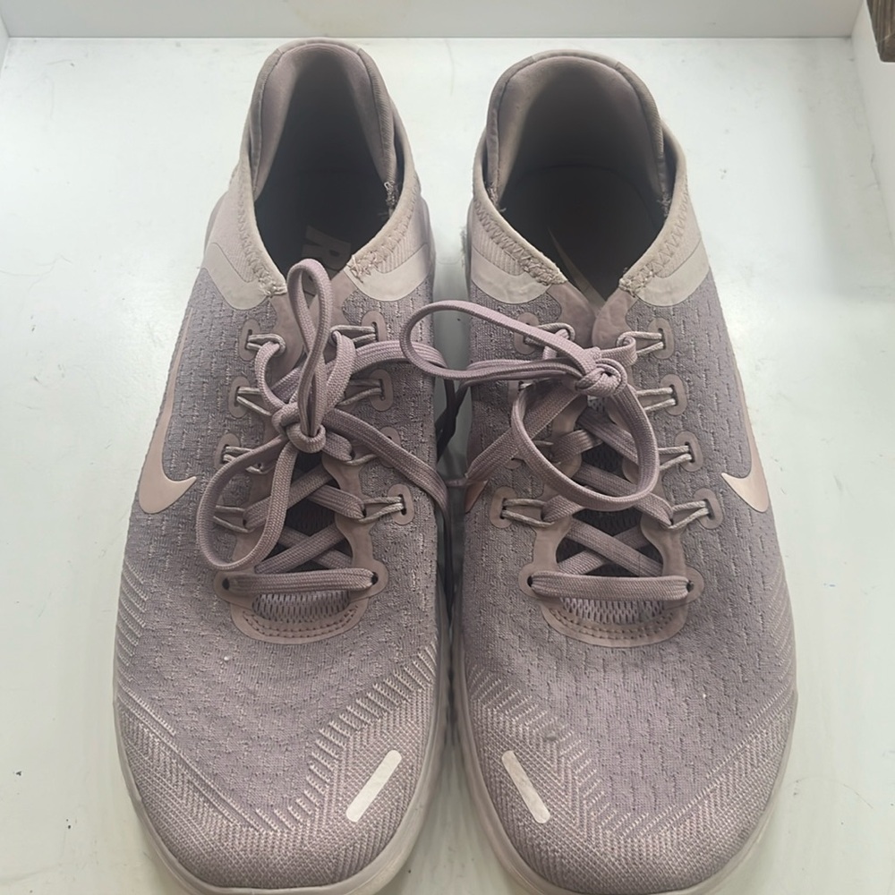 Women’s Nike Free Running Sneakers